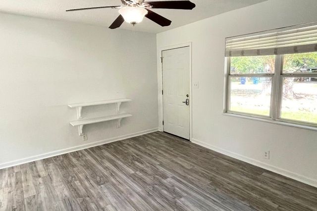 1614 Wood Street, Brownwood, TX 76801