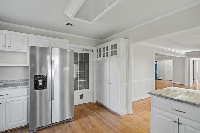 4049 Oak DR, Chesapeake, VA 23321