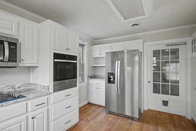 4049 Oak DR, Chesapeake, VA 23321