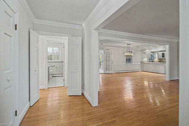 4049 Oak DR, Chesapeake, VA 23321