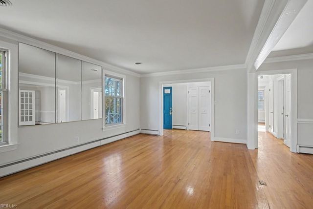 4049 Oak DR, Chesapeake, VA 23321