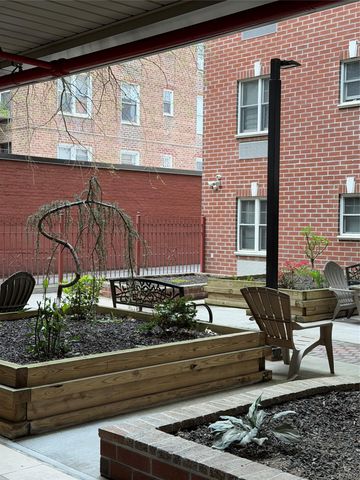 8515 120th Street 3F, Kew Gardens, NY 11415