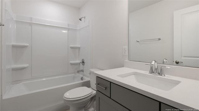 812 Fernwind Circle, Aberdeen, NC 28315