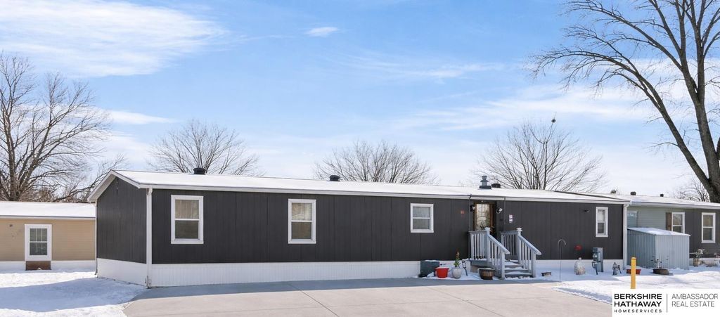 12845 Manderson Plaza Lot 217, Omaha, NE 68164