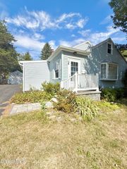 19 Orchard Street, Bethlehem, NY 12054