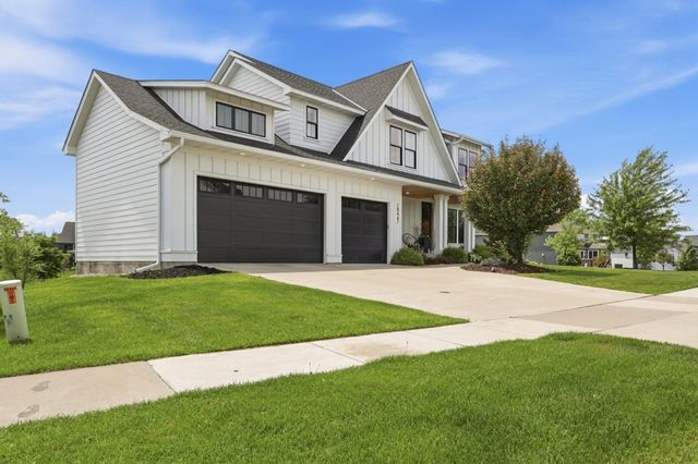 18447 75th Place N, Maple Grove, MN 55311