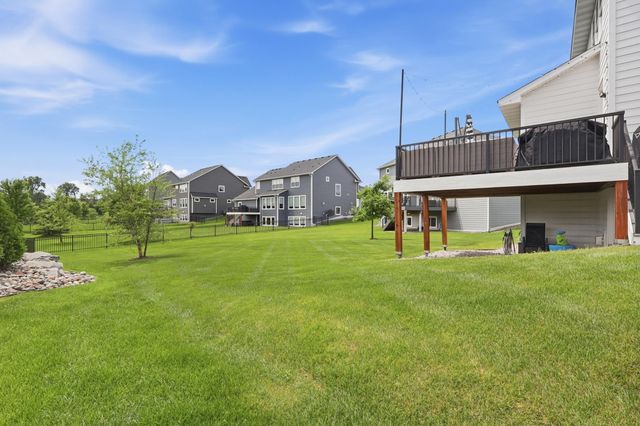 18447 75th Place N, Maple Grove, MN 55311