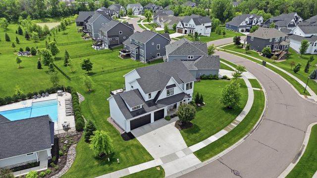 18447 75th Place N, Maple Grove, MN 55311