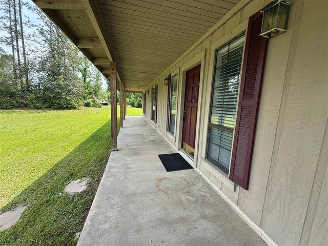 400 N Kingston Square, Lake Charles, LA 70611