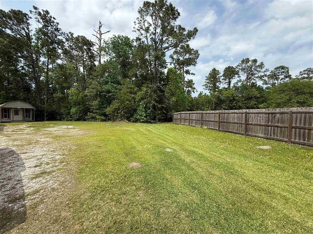 400 N Kingston Square, Lake Charles, LA 70611