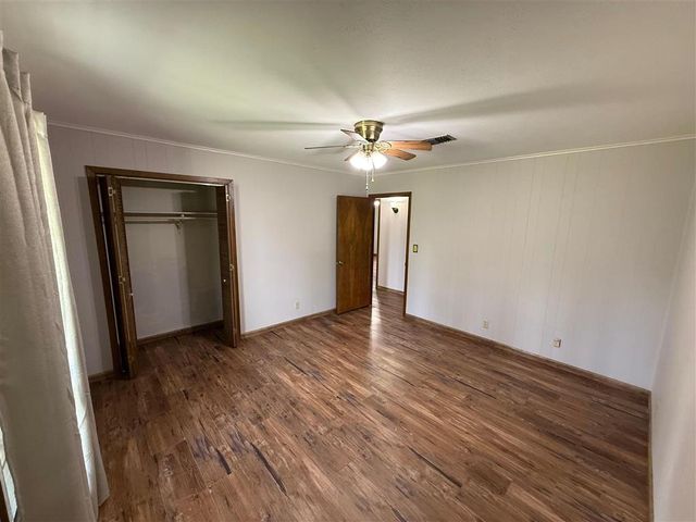 400 N Kingston Square, Lake Charles, LA 70611
