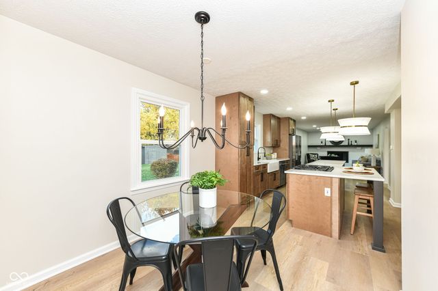 567 Hawthorne Drive, Carmel, IN 46033