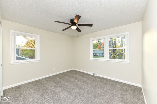 567 Hawthorne Drive, Carmel, IN 46033