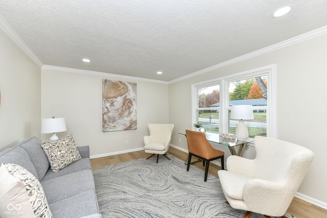 567 Hawthorne Drive, Carmel, IN 46033