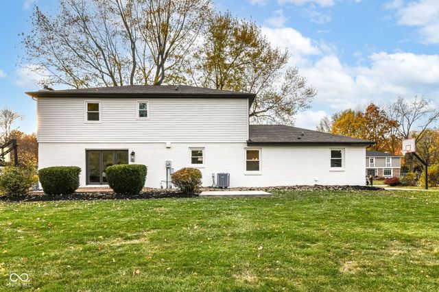 567 Hawthorne Drive, Carmel, IN 46033
