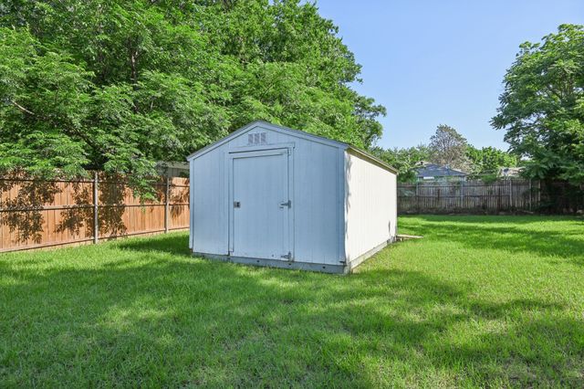 2509 Bird Street, Fort Worth, TX 76111