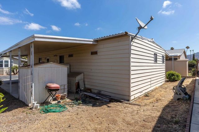 2280 E Valley Pkwy 46, Escondido, CA 92027