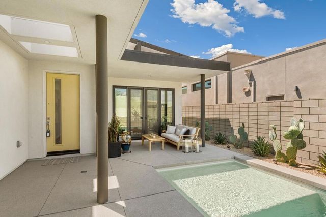 423 Fountain Drive, Palm Springs, CA 92262