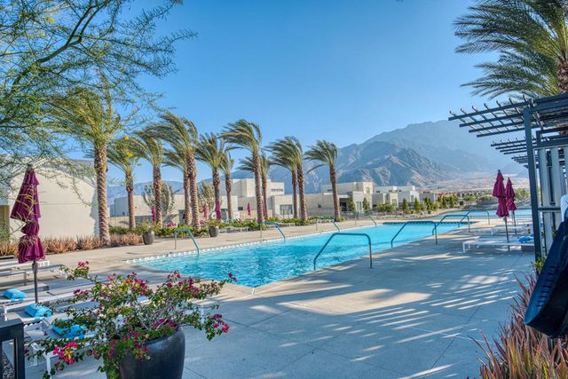 423 Fountain Drive, Palm Springs, CA 92262