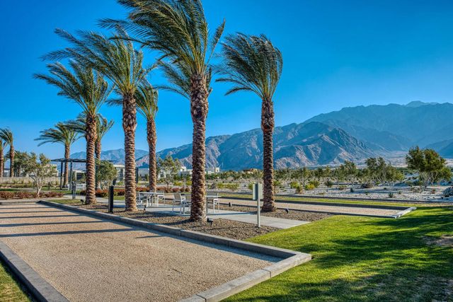 423 Fountain Drive, Palm Springs, CA 92262