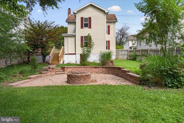 922 N HIGH ST, Duncannon, PA 17020