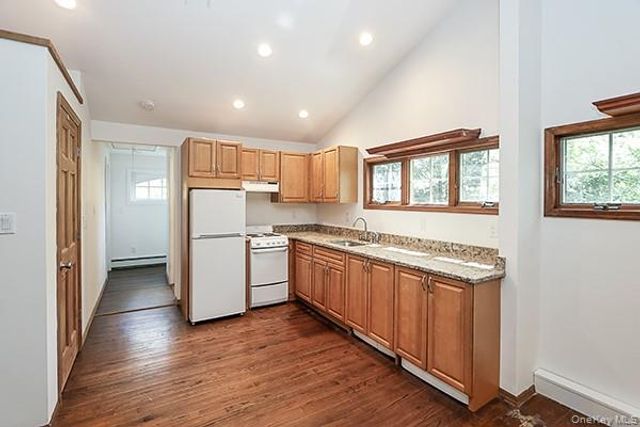 11 Craig Drive, South Huntington, NY 11746