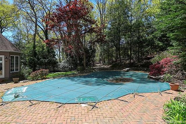 11 Craig Drive, South Huntington, NY 11746