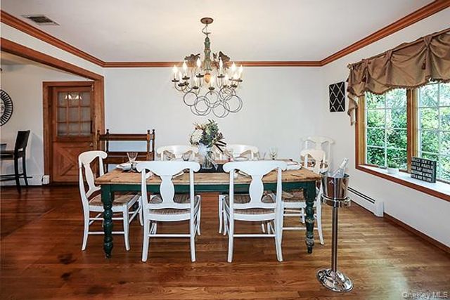 11 Craig Drive, South Huntington, NY 11746
