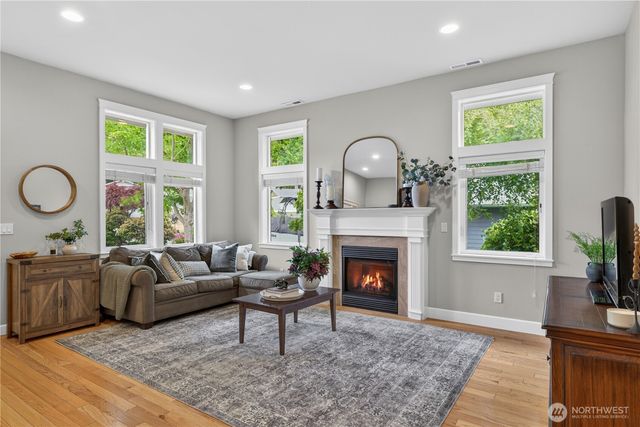 4316 Tyler Way, Anacortes, WA 98221