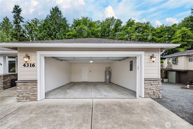 4316 Tyler Way, Anacortes, WA 98221