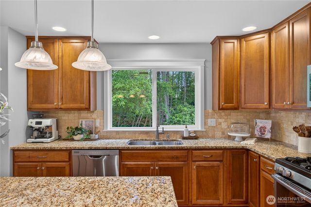 4316 Tyler Way, Anacortes, WA 98221