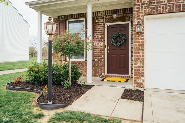 2263 Shadow Bend Drive, Columbus, IN 47201