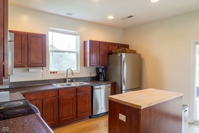 2263 Shadow Bend Drive, Columbus, IN 47201