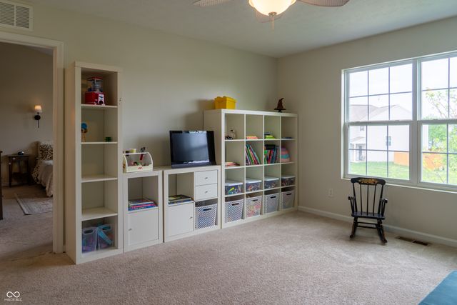 2263 Shadow Bend Drive, Columbus, IN 47201