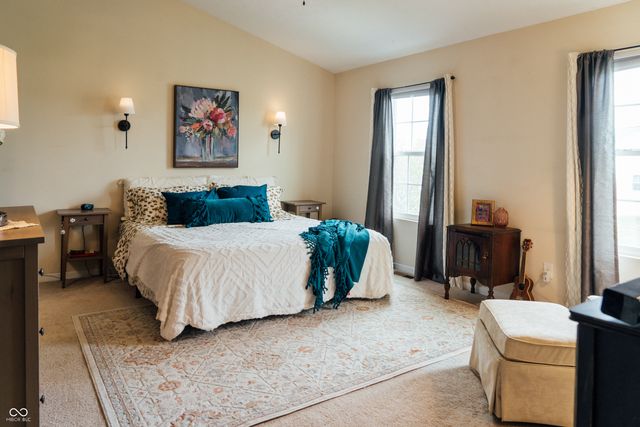 2263 Shadow Bend Drive, Columbus, IN 47201
