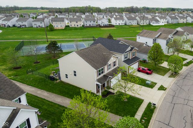 2263 Shadow Bend Drive, Columbus, IN 47201