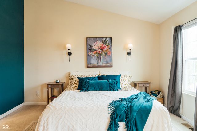 2263 Shadow Bend Drive, Columbus, IN 47201