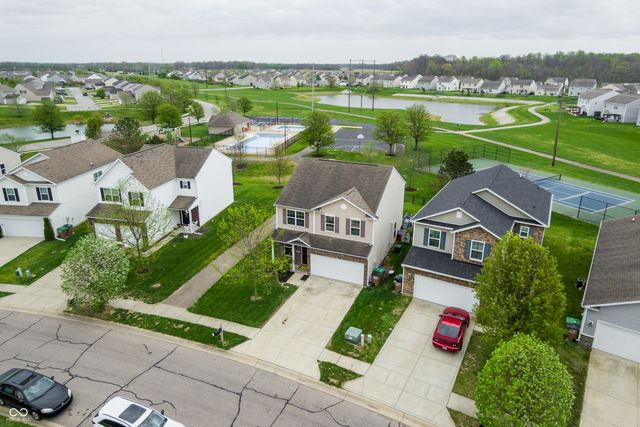 2263 Shadow Bend Drive, Columbus, IN 47201