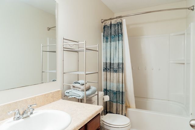 2263 Shadow Bend Drive, Columbus, IN 47201