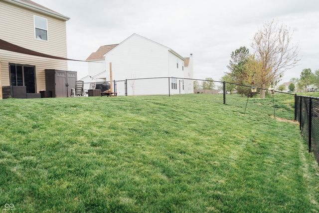 2263 Shadow Bend Drive, Columbus, IN 47201