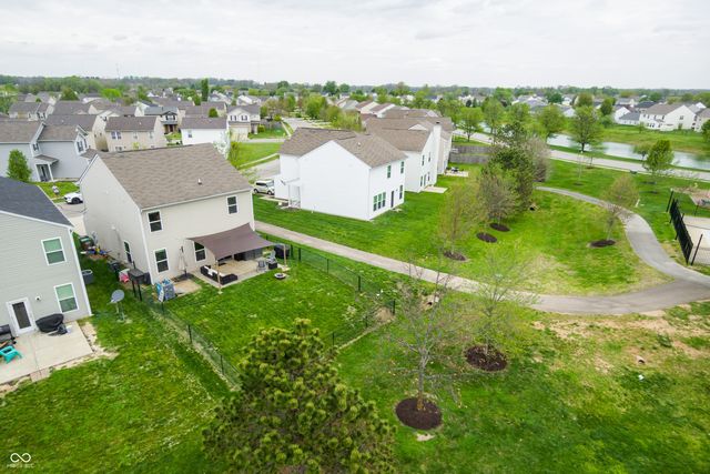 2263 Shadow Bend Drive, Columbus, IN 47201