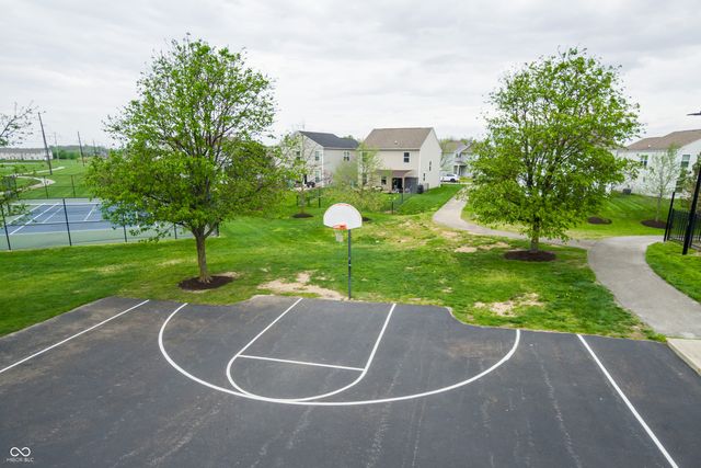 2263 Shadow Bend Drive, Columbus, IN 47201