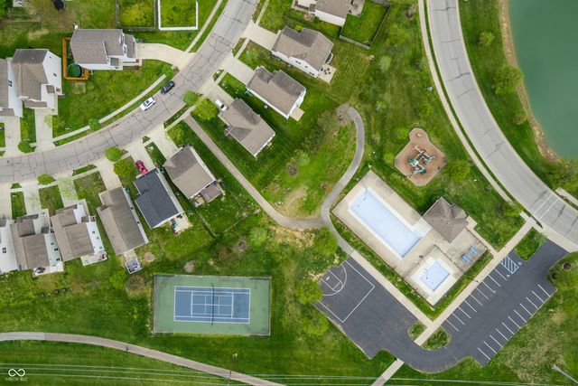 2263 Shadow Bend Drive, Columbus, IN 47201