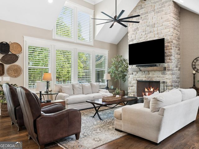 143 Carlota Way, Hartwell, GA 30643