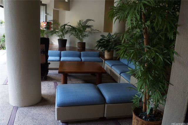 60 N Beretania Street 2008, Honolulu, HI 96817