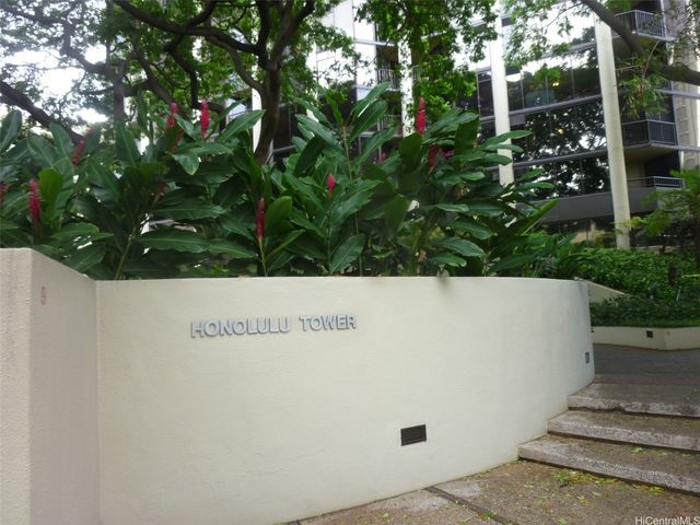 60 N Beretania Street 2008, Honolulu, HI 96817