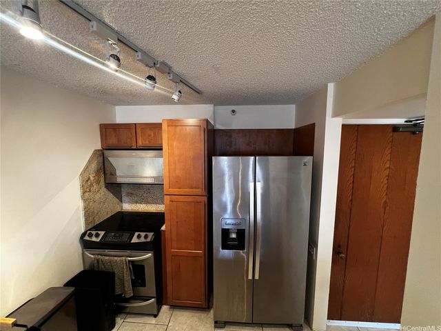 60 N Beretania Street 2008, Honolulu, HI 96817