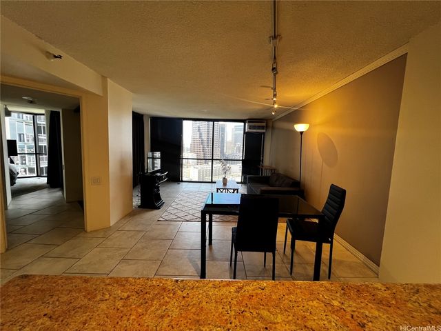 60 N Beretania Street 2008, Honolulu, HI 96817