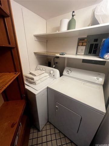 60 N Beretania Street 2008, Honolulu, HI 96817