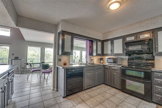 333 Columbia Drive, Rockwall, TX 75032
